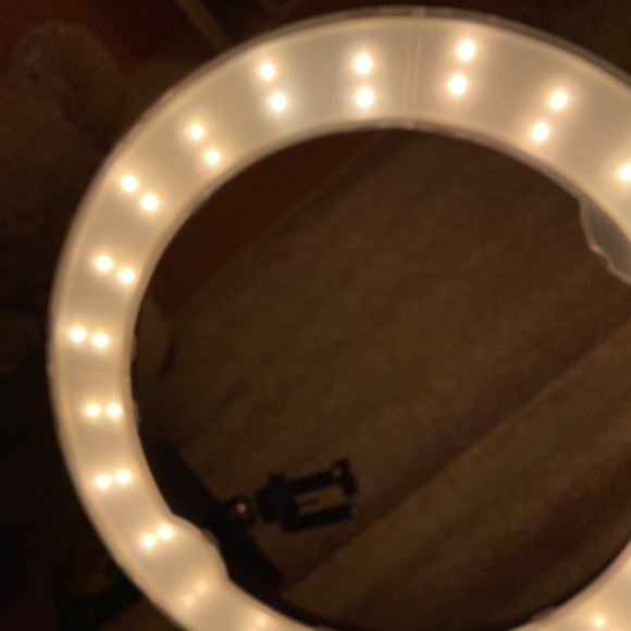 ring light - Picture 2 of 7